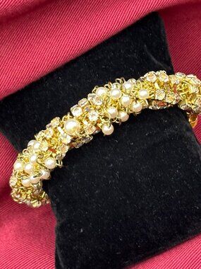 Rare VTG Kenneth Jay Lane Faux Pearl & Crystal Toggle Bracelet